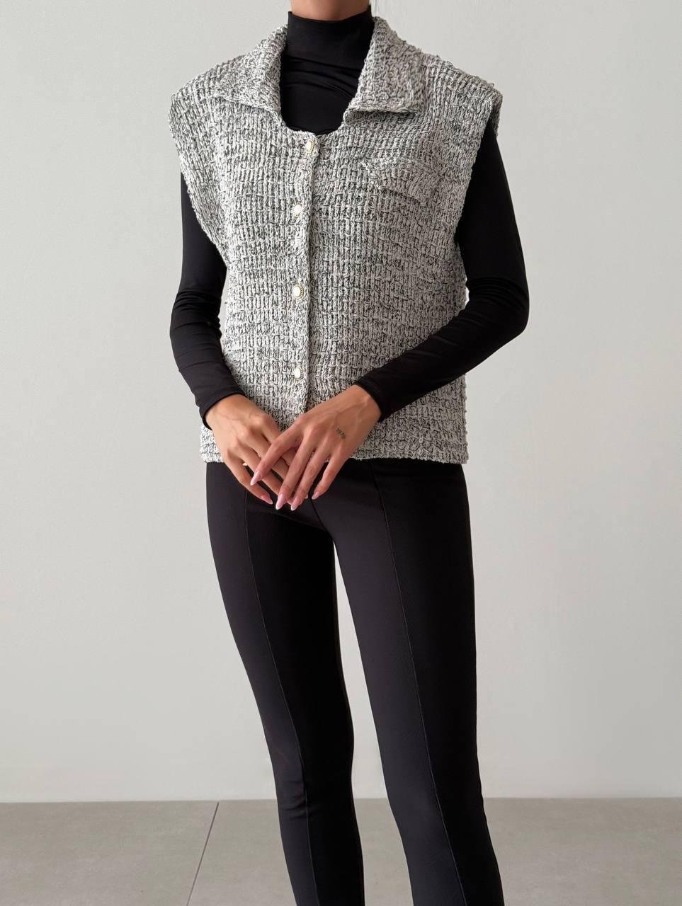 Pearl Button Tweed Vest - 3