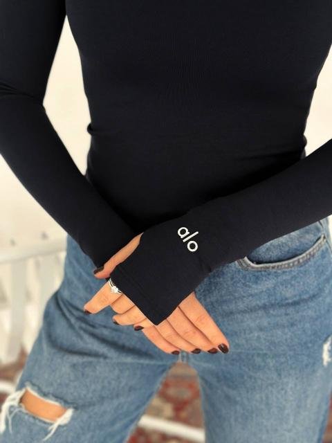 Alo Long Sleeves Basic Top - 3