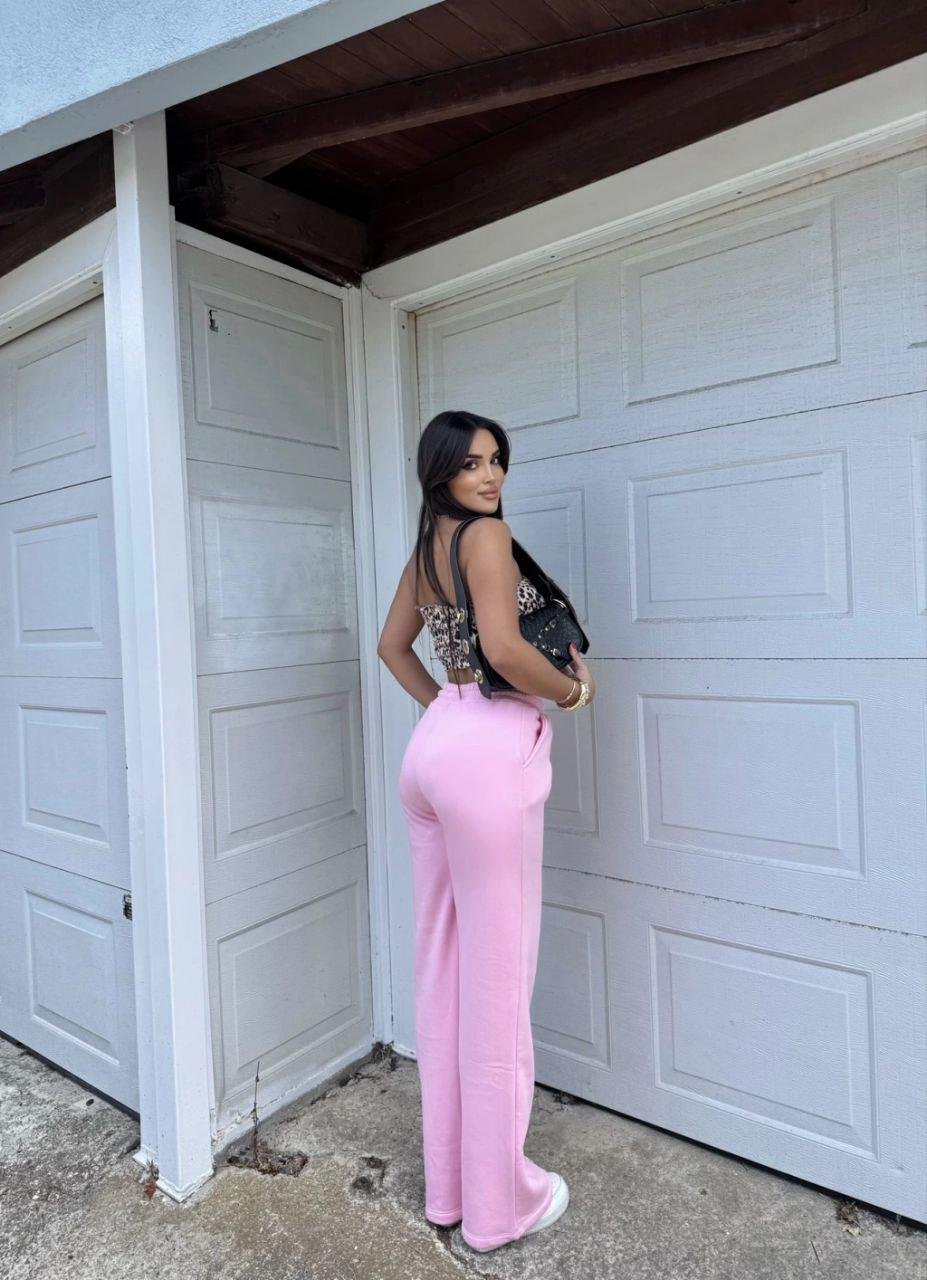 Relaxed Wide-Leg Joggers - 8