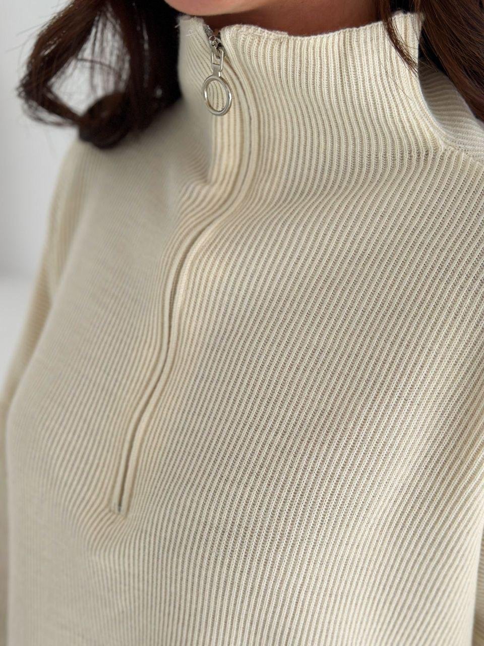 Zip-Neck Lounge Set - 8