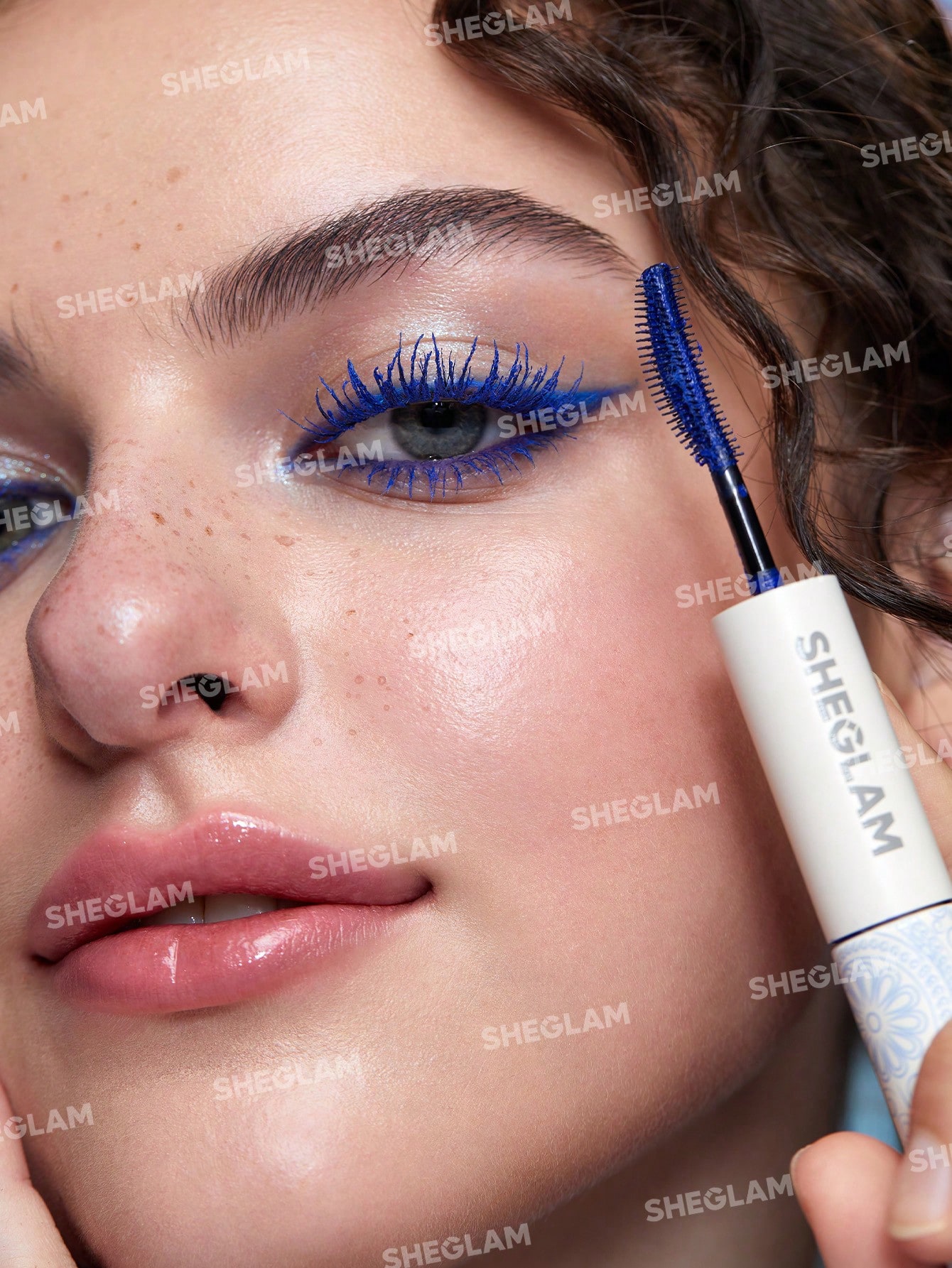 all in one volume & length mascara waterproof blue all in one volume & length mascara waterproof blue